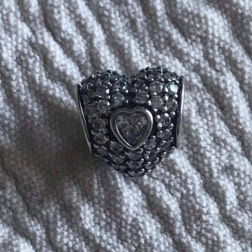 Pandora retired pave heart charm